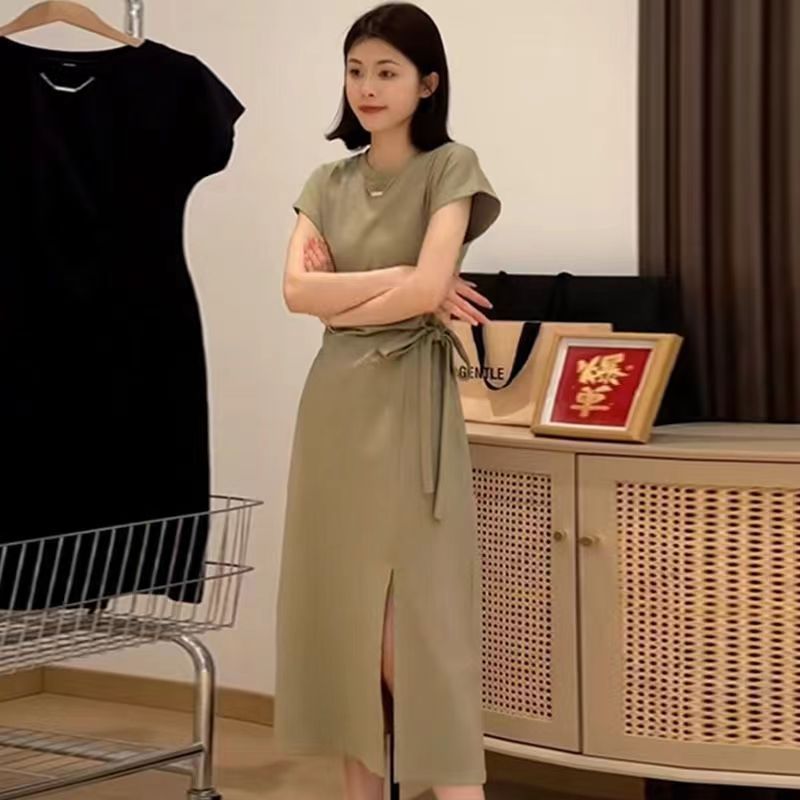 Hepburn-Inspired Retro Mid Dress