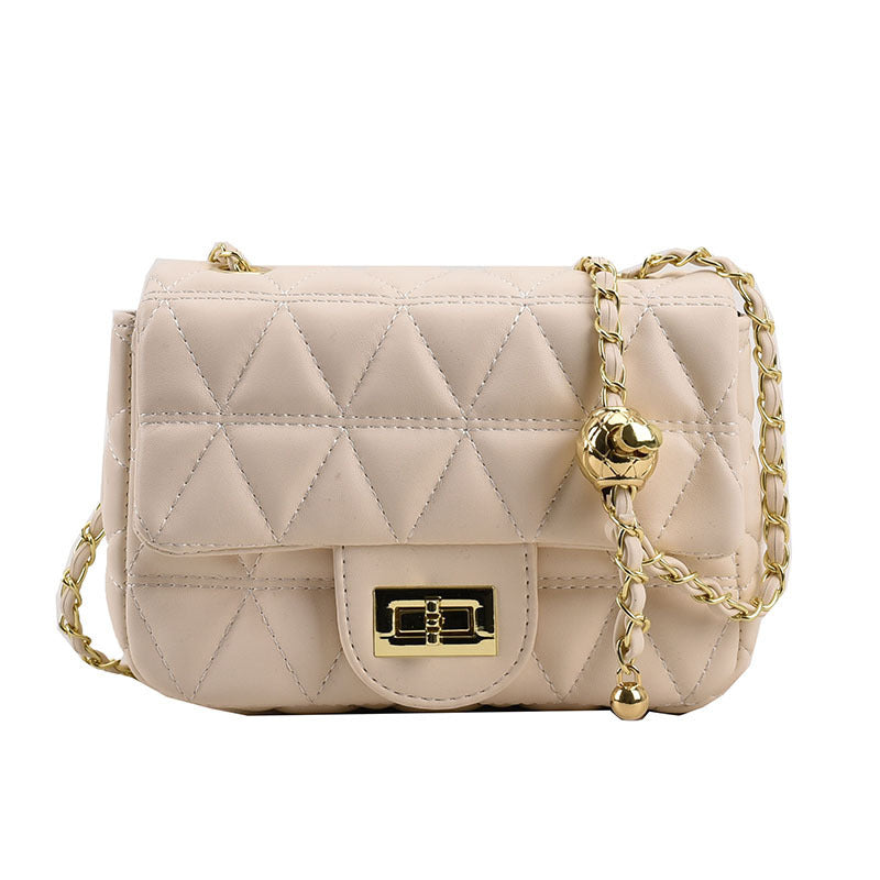 Diamond Pattern Chain Shoulder Bag